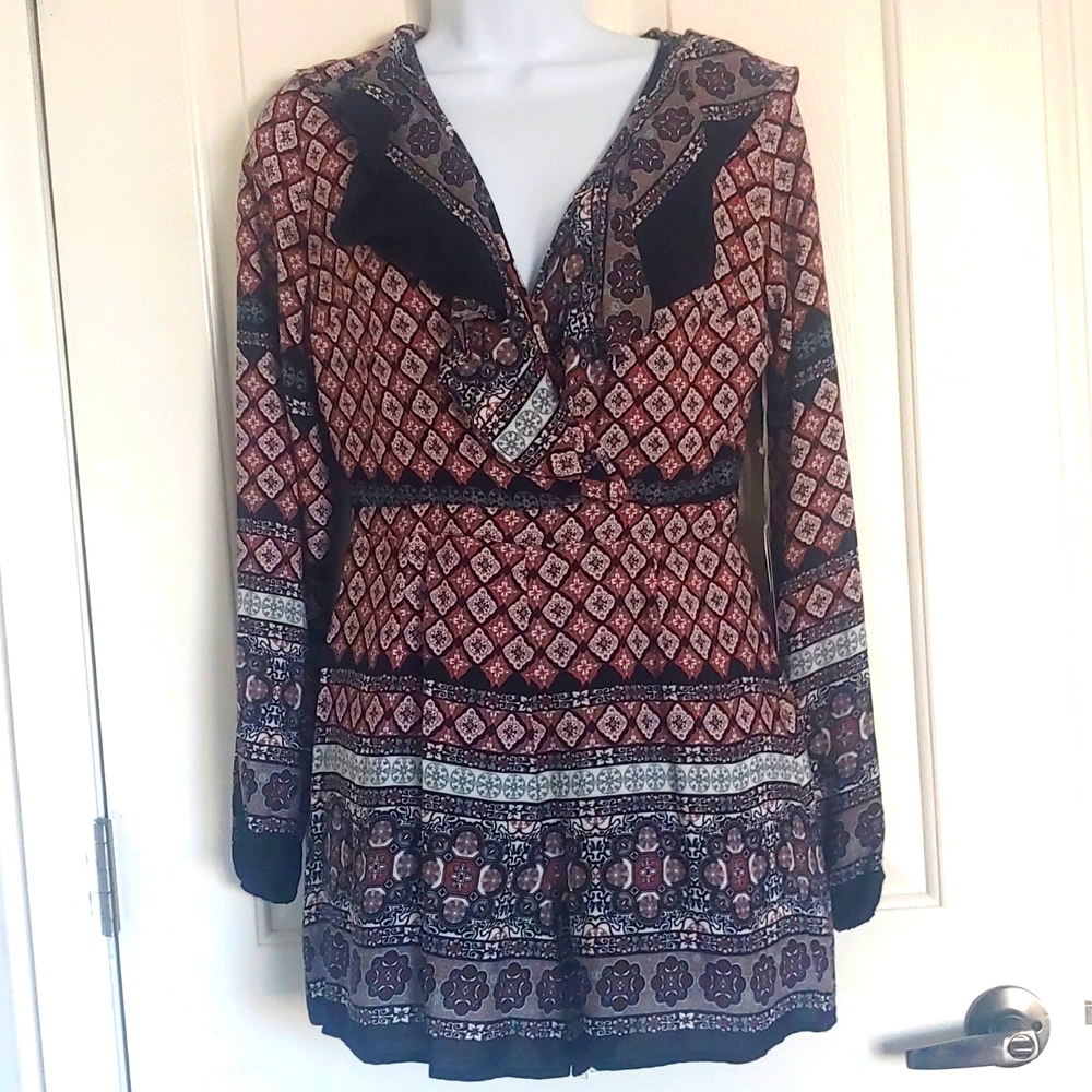 New WildBlue Sadie Robinson collection, size Small